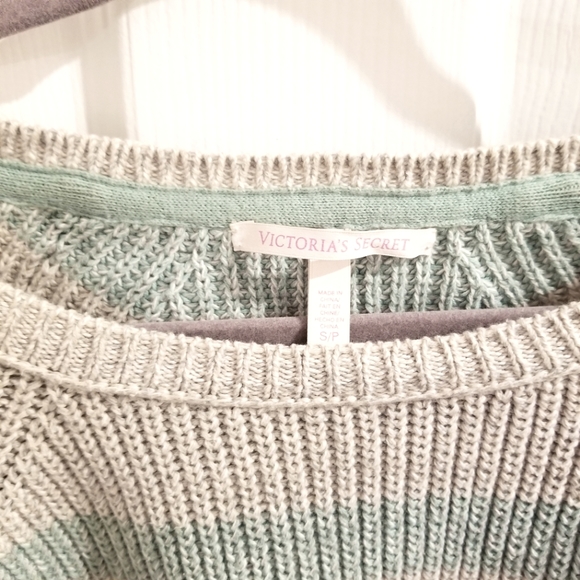 VICTORIA'S SECRET Small Mint Stripes Sweater - Picture 7 of 10